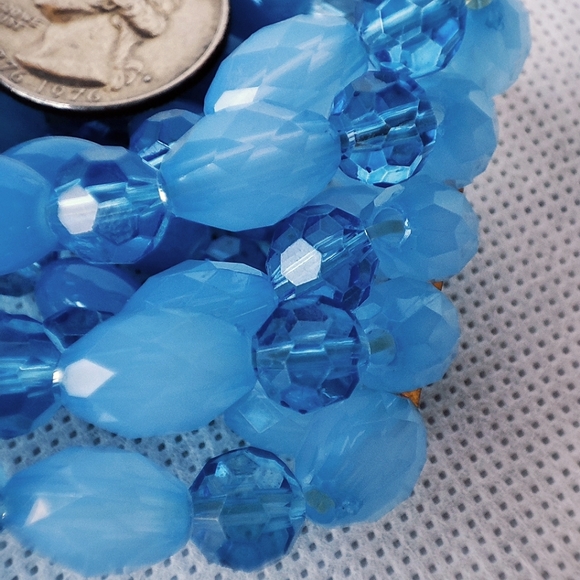 Cornflower Sky Blue Faceted Glass Acrylic Beads Stretch 5 Strand Bracelet Blues - Picture 7 of 9